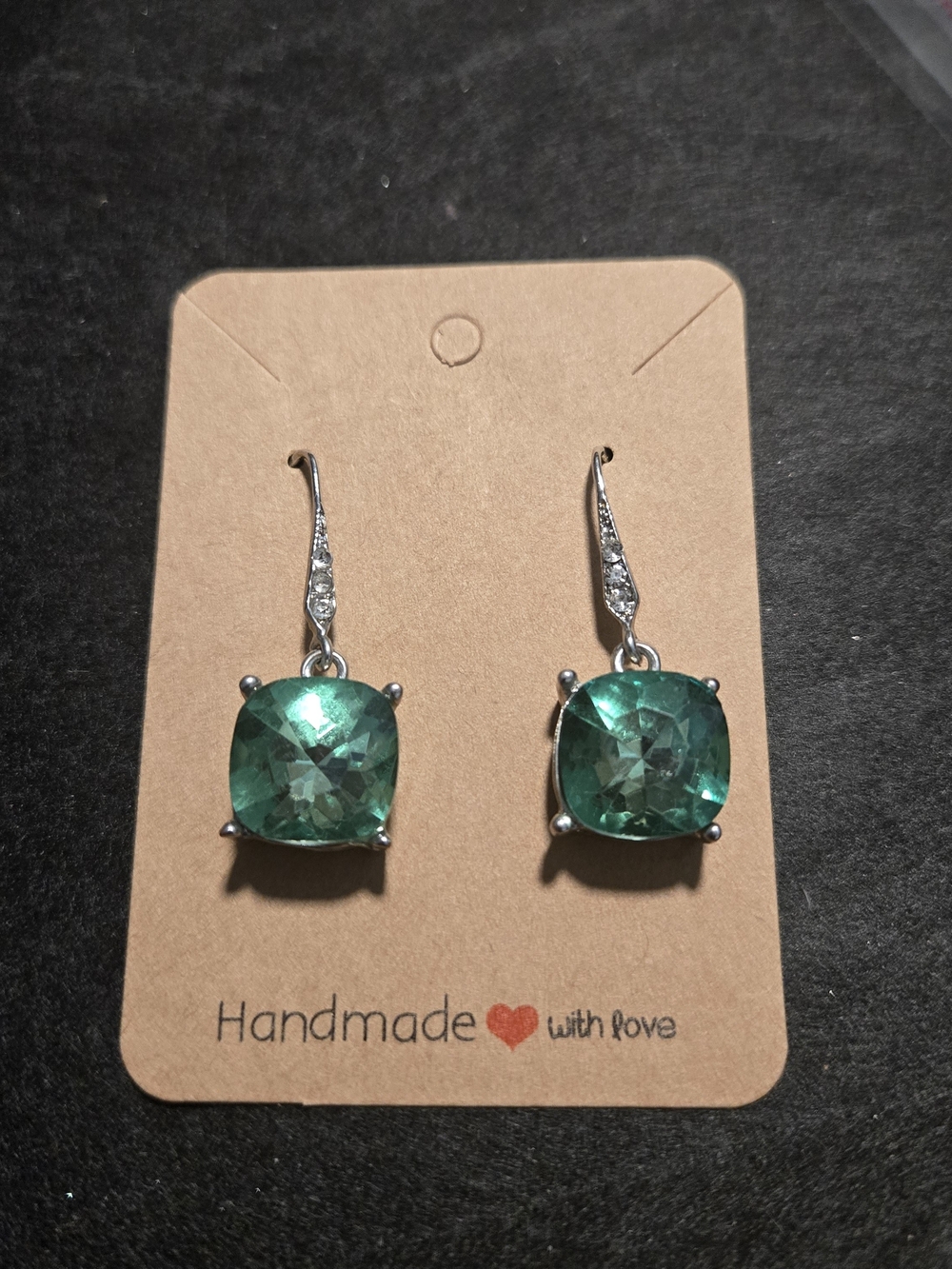 Handmade Emerald Green Cushion Crystal Drop Earrings - Silver Tone